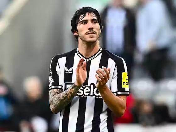 体育赛事直播-意大利记者认为纽卡球迷盲目支持托纳利，真的吗？